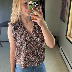 BB Dakota: Dainty Floral Moody Toned Blouse
